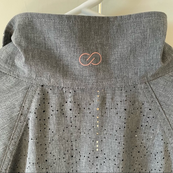 Calia by Carrie Underwood Woven Full Zip Jacket Caviar Heather Size Medium - Picture 10 of 14